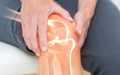 Get Rid of Hip and Knee Pain With The Help of A PT!